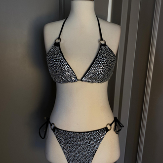 Taş İşlemeli Siyah Üçgen Bikini Takımı