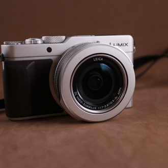 Panasonic Lumix DMC-LX100 Kompakt Dijital Fotoğraf Makinesi