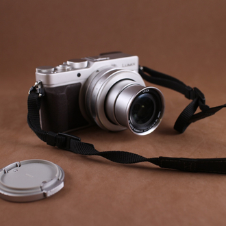 Panasonic Lumix DMC-LX100 Kompakt Dijital Fotoğraf Makinesi