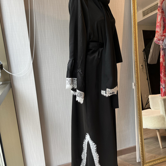 Beyaz Güpür detaylı Abaya ve şal 