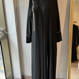 Swarovski taş detaylı önü çıtlı abaya 