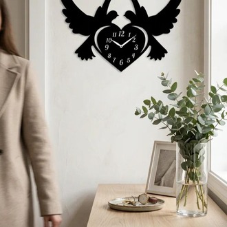 DEKORATİF METAL KALPLİ DUVAR SAATİ 