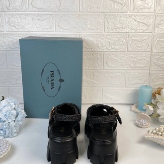 PRADA SANDALET