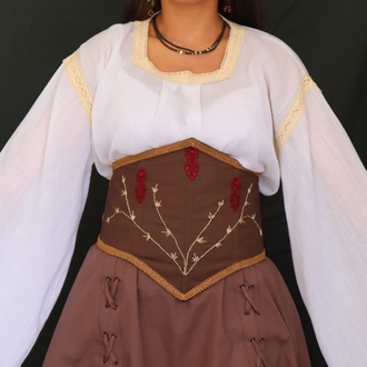NAKIŞLI KORSELİ KOMBİN