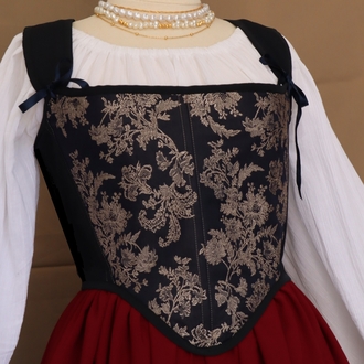 Rönesans Korse 