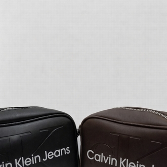 Calvin Klein çapraz askılı çanta