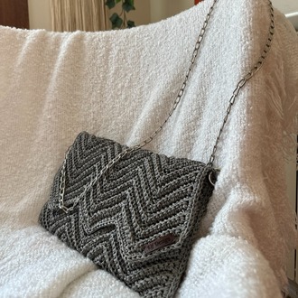 El Yapımı Gri Örgü Zincir Askılı Çanta - Şık ve Zarif Omuz & Clutch Çanta