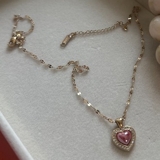 PEMBE TAŞ DETAY GOLD RENK KOLYE 