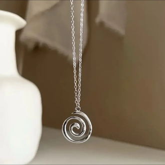 Spiral çelik kolye