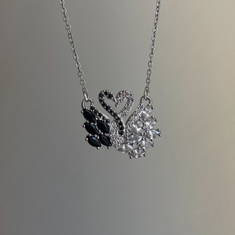 Swarovski kuğu kolye