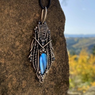 Nomad Tear - Labradorite Pendant