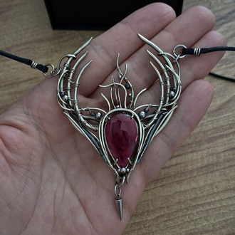 Scarlet Sovereign – Garnet Pendant
