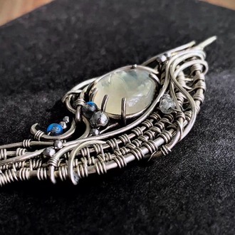 Moonroot – Moonstone Pendant