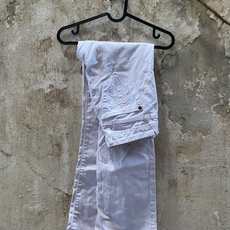 white jeans