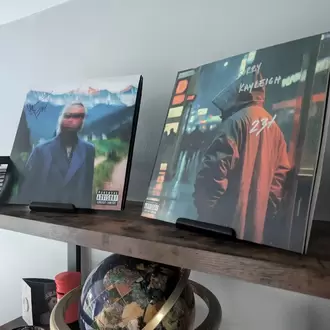 2025 Minimalist Vinyl Plak Standı | LP Albüm Sergileme Aparatı – Modern Tasarım