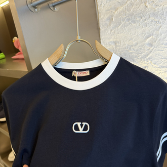 Valentino Garavani Logo Appliquéd %100 Cotton Tshirt