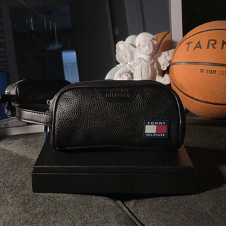Tommy Hilfiger El çantası