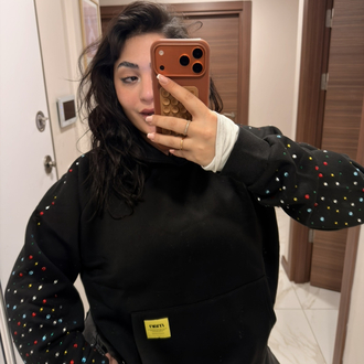 SİYAH RENKLİ TAŞLI SWEAT 