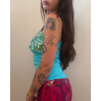scaly top