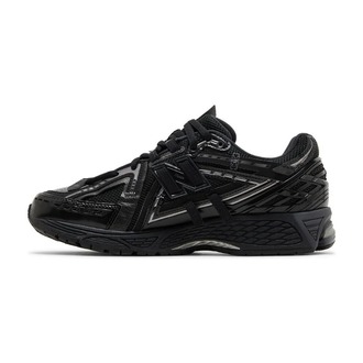 New Balance 1906A Black ( DAR KALIP 1 BEDEN BÜYÜK ALINIZ )