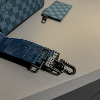 LOUIS VUITTON ÇANTA 