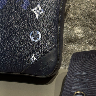 LOUIS VUITTON ÇANTA 