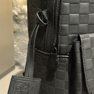 LOUIS VUITTON SIRT ÇANTASI