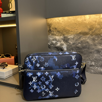 LOUIS VUITTON ÇANTA 