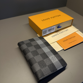 LOUIS VUITTON KARTLIK