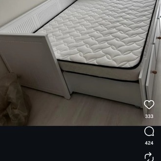 hira divan