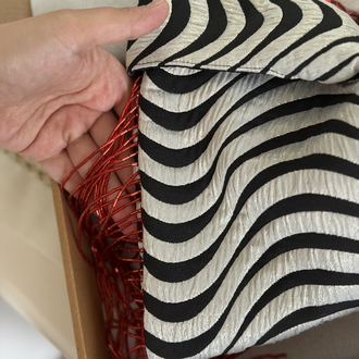 Knot Zebra
