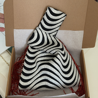 Knot Zebra