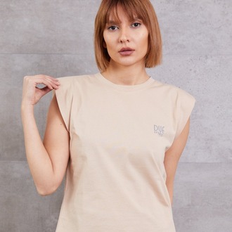 Omzu Vatkalı T-shirt