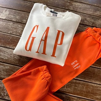 GAP TURUNCU BEYAZ 3 İPLİK ŞARDONLU ALT ÜST TAKIM