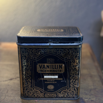 Vintage Teneke Vanilya Kutusu