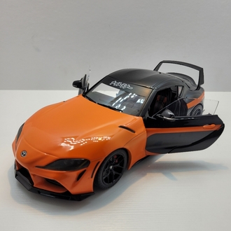 Solido 1:18 Toyota GR Supra – Detaylı Diecast Koleksiyon Modeli