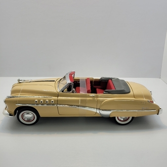 Buick Roadmaster Convertible – Motormax 1:18