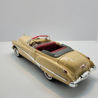 Buick Roadmaster Convertible – Motormax 1:18