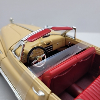 Buick Roadmaster Convertible – Motormax 1:18