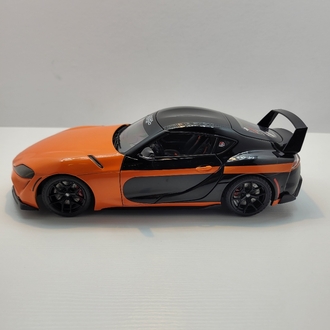 Solido 1:18 Toyota GR Supra – Detaylı Diecast Koleksiyon Modeli