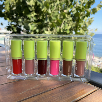 Bold Pink Gloss 01