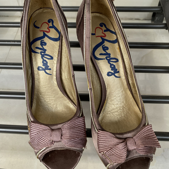replay 2000s heels
