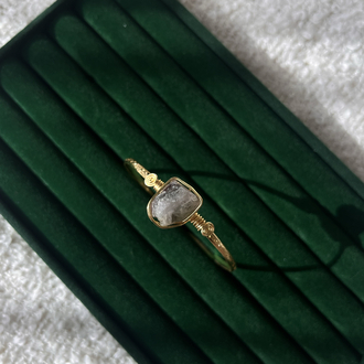 Gold Vintage