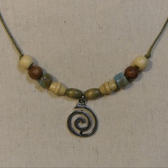 Spiral Boncuklu İp Kolye