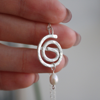 Spiral gümüş kolye