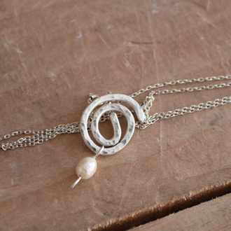 Spiral gümüş kolye