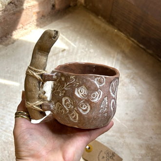 KIR ÇİÇEKLERİ KUPA