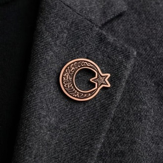 Kelime-i Tevhid İşlemeli Ay Yıldız Bakır Yaka Rozeti