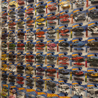 Hot Wheels Duvar Asma Aparatı - Kapalı Kutu Araba Sergileme Askısı (25 Adet)