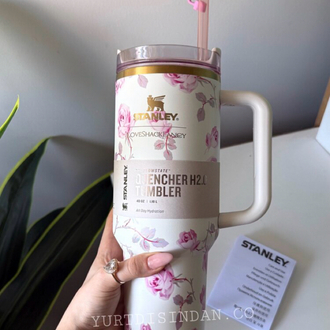 Stanley Beyaz Çiçekli/ Hediye Kutulu Toz Torbalı Quencher Set 
